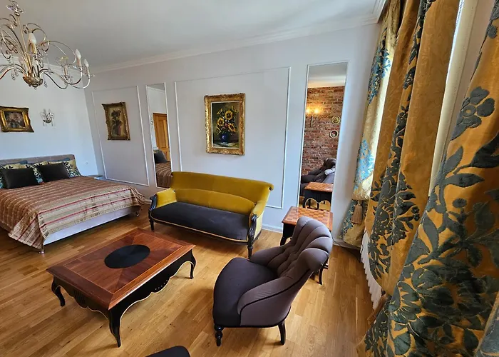 Kalnelio * Κλαϊπέντα